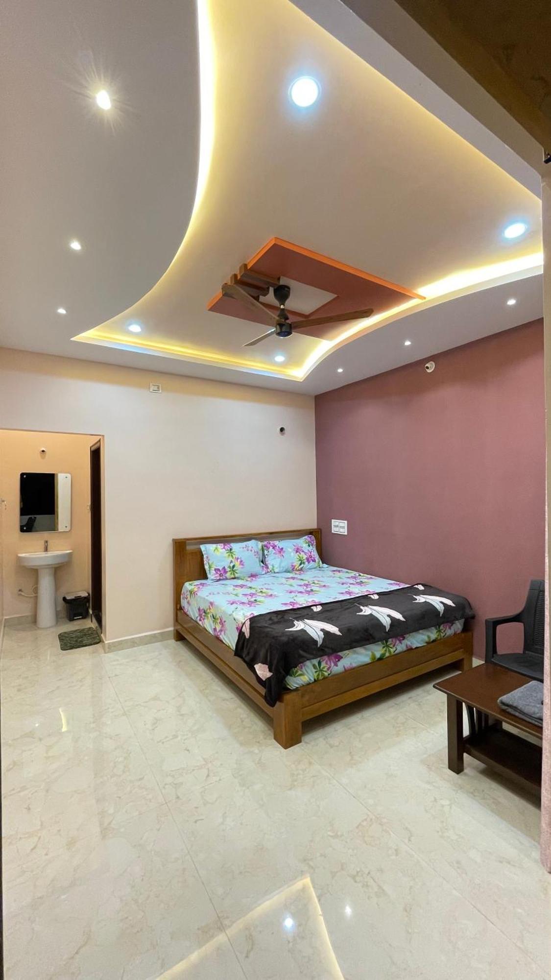 Mamatha Guest Inn Hampi Exterior photo
